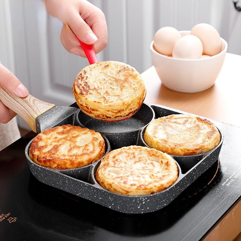 Four-hole Omelet Pan